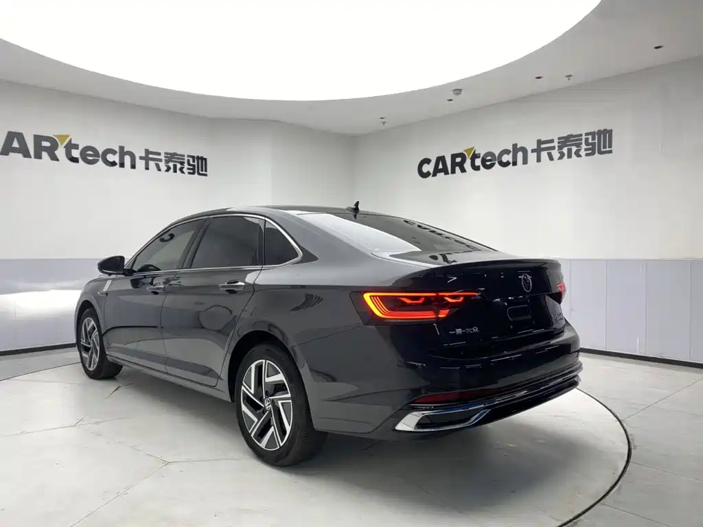 Volkswagen Sagitar — миниатюра 7