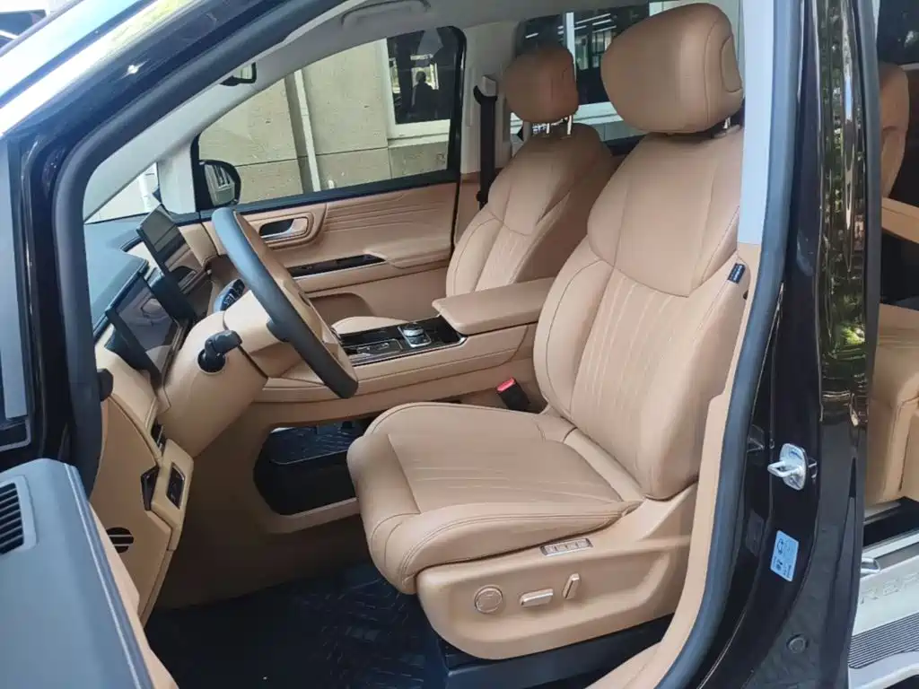 JAC Refine Refine RF8 PHEV — миниатюра 15