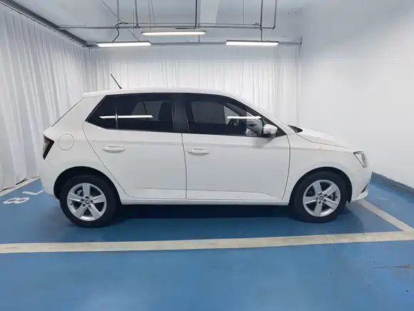 Skoda Fabia 2017 1.4L AT