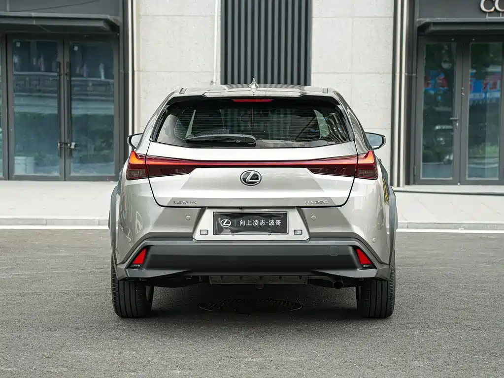 Lexus UX — миниатюра 5