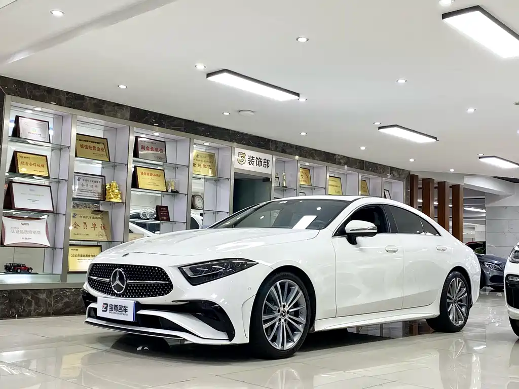 MERCEDES-BENZ CLS