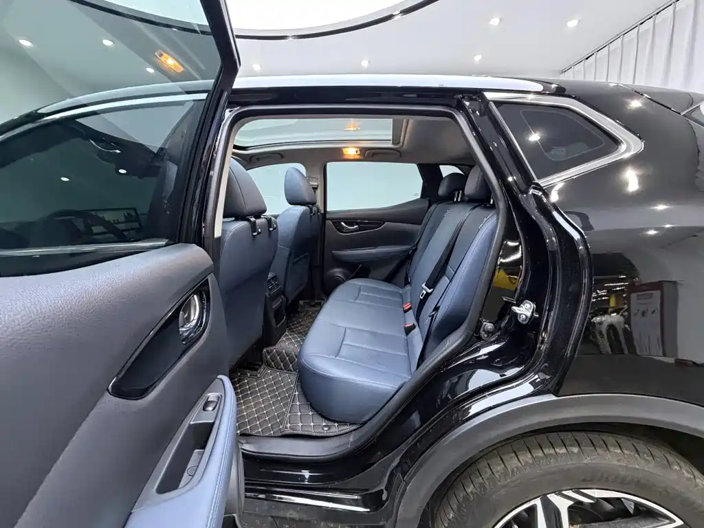 Nissan Qashqai — миниатюра 14