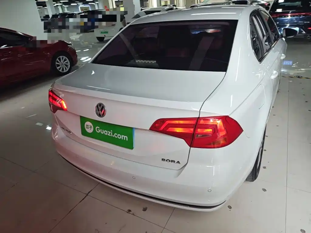 Volkswagen Bora — миниатюра 6