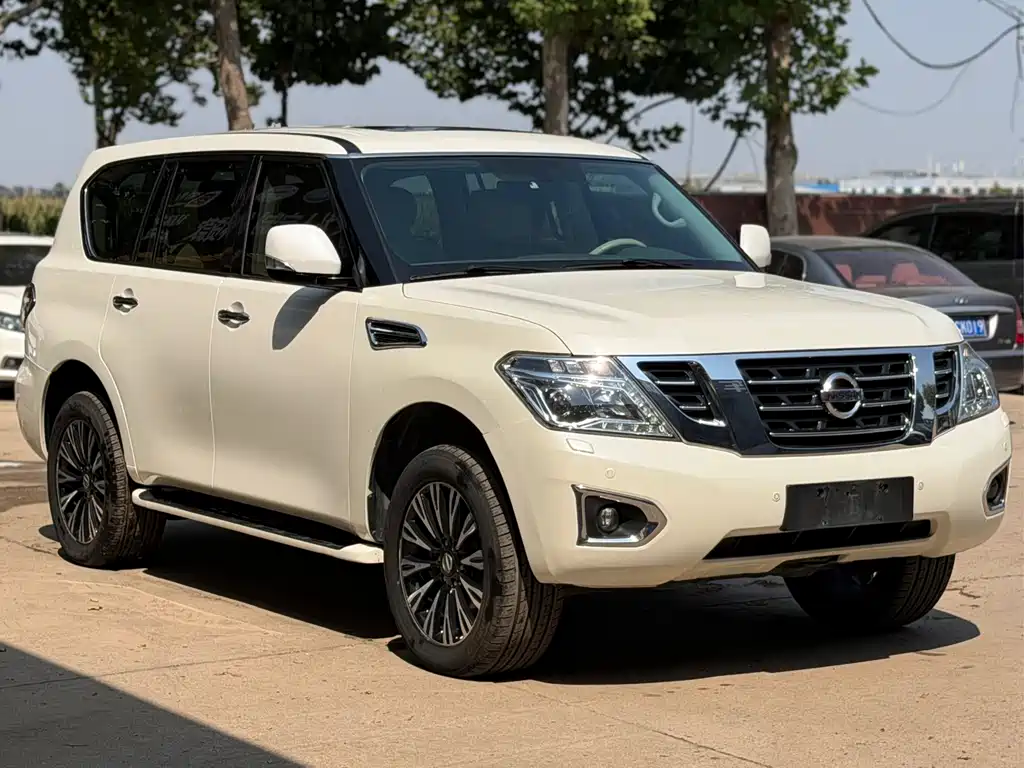 Nissan Patrol — миниатюра 3
