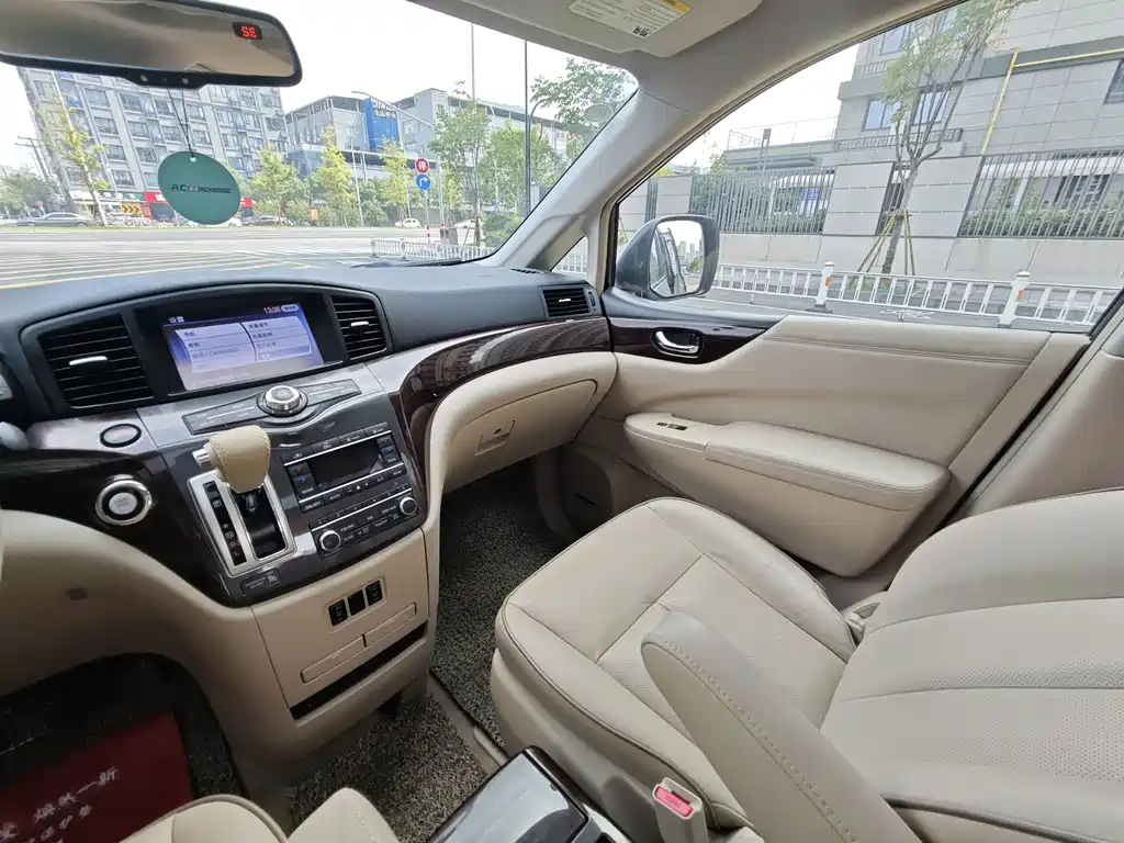 Nissan Quest — миниатюра 13
