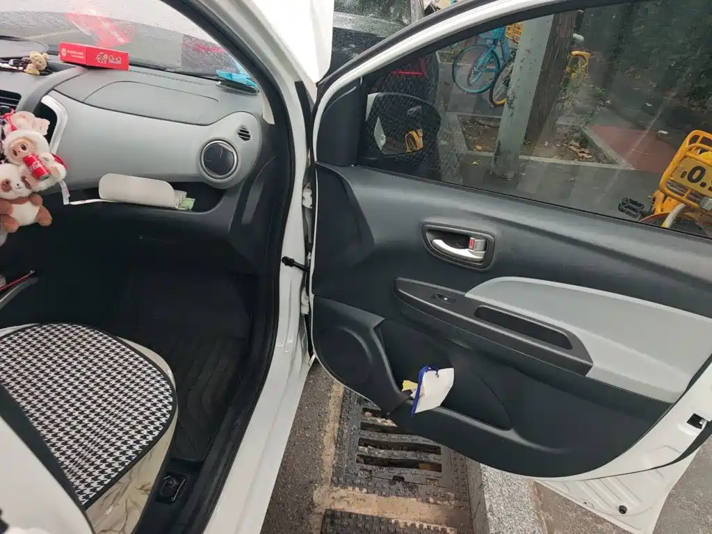 Changan Benben E-Star — миниатюра 19
