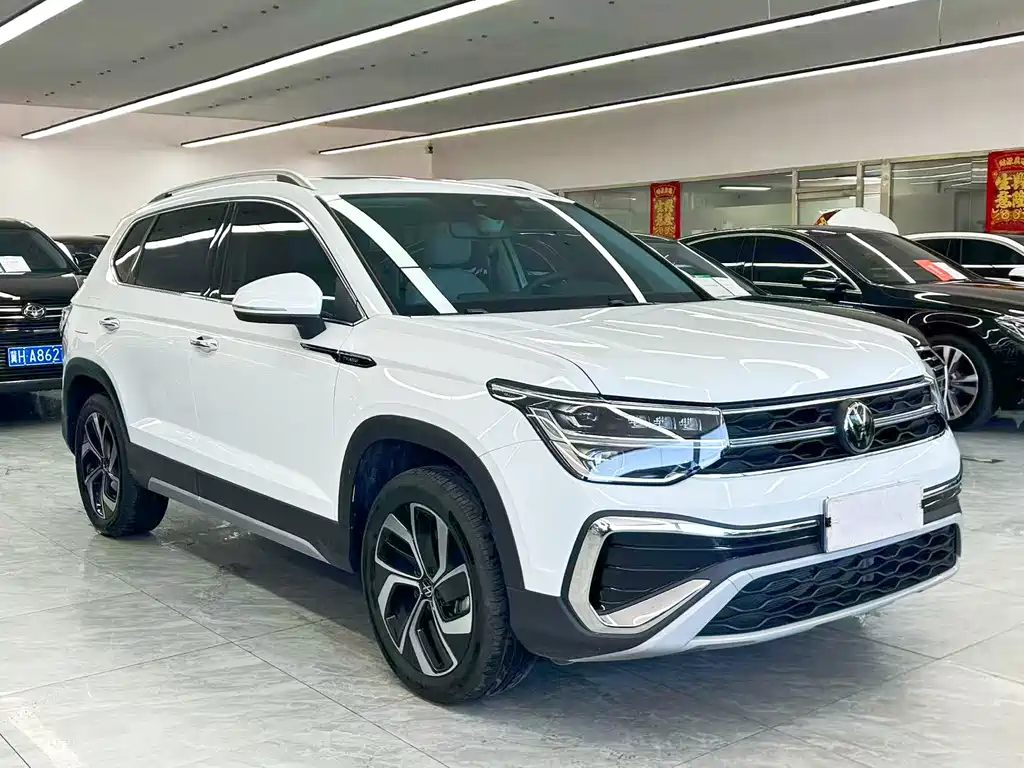 Volkswagen Tharu 2024 300TSI