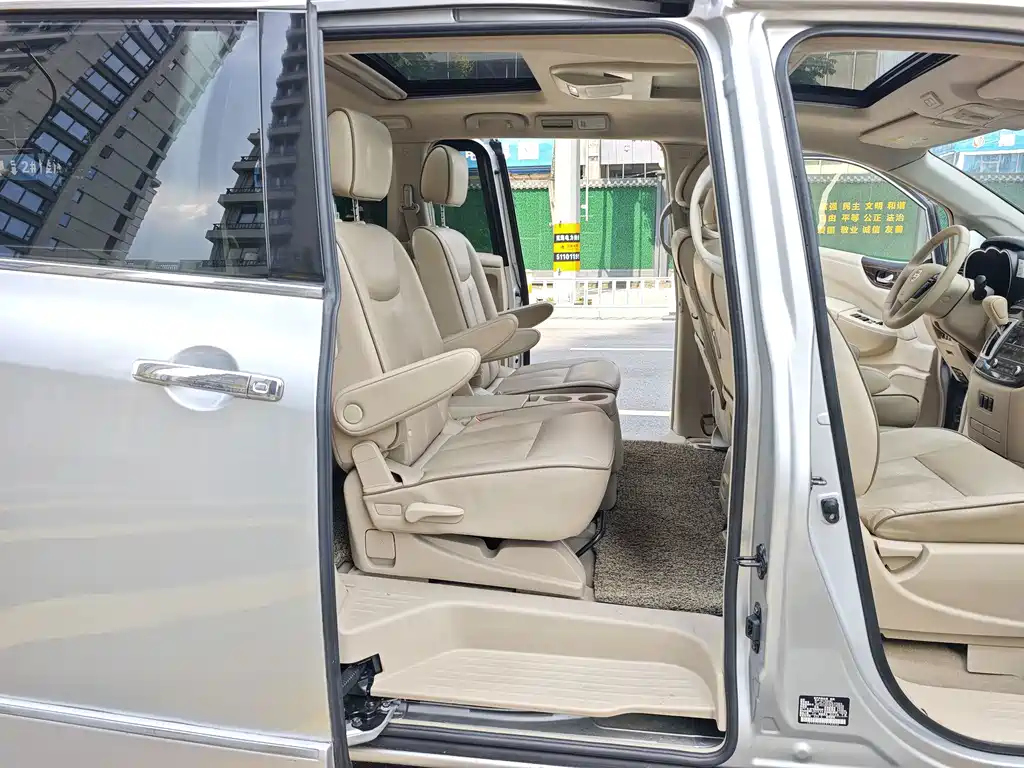 Nissan Quest — миниатюра 17