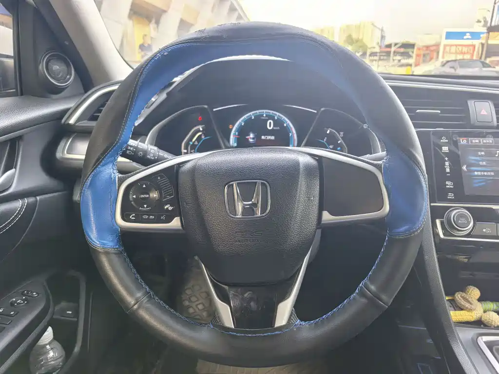 Honda Civic 2016 220TURBO MT Luxury