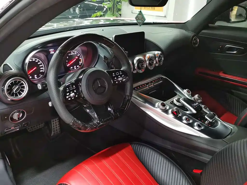 Mercedes-Benz AMG GT — миниатюра 6