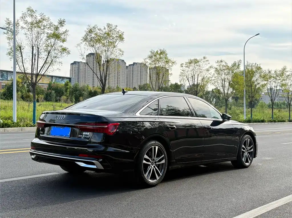 Audi A6L — миниатюра 7