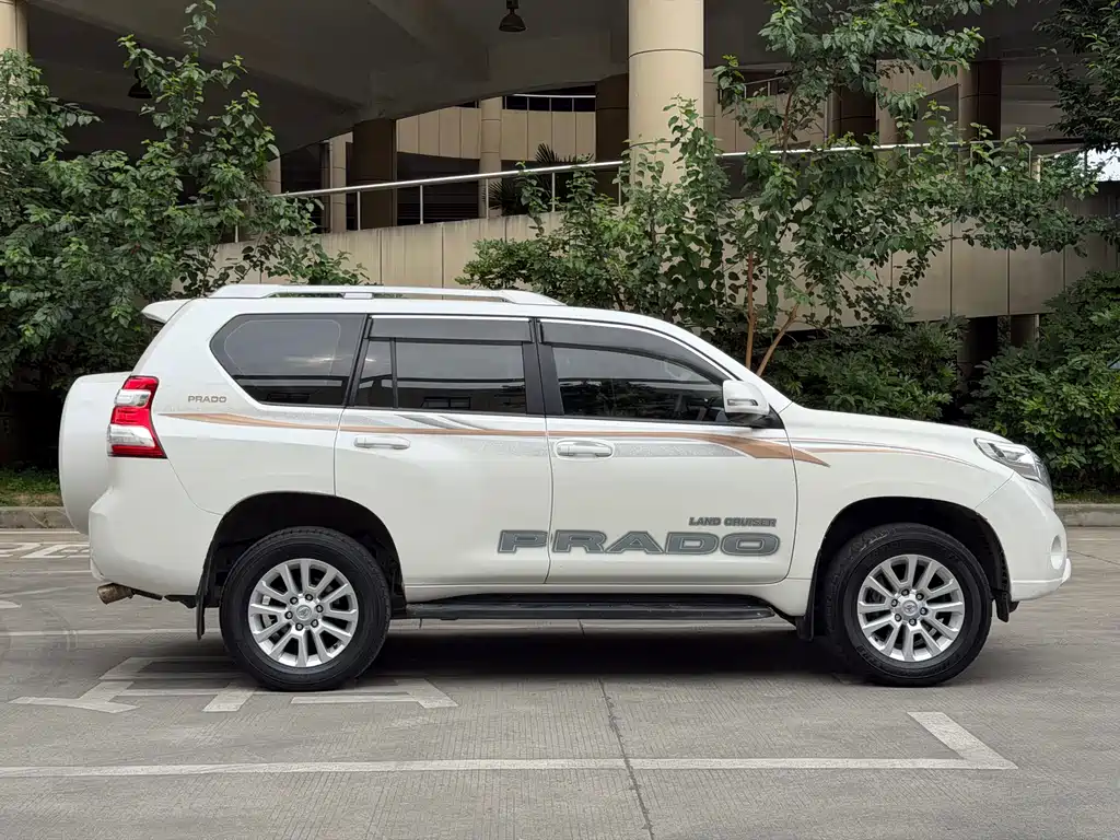 Toyota Land Cruiser Prado 2016 4.0L AT