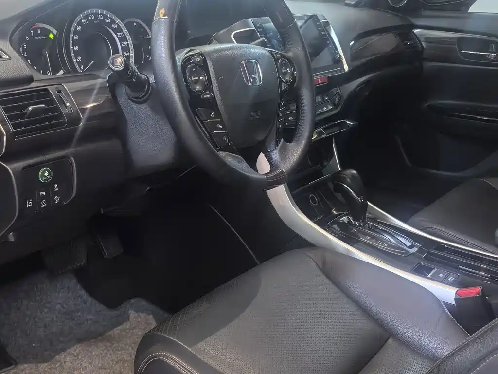 Honda Accord — миниатюра 3