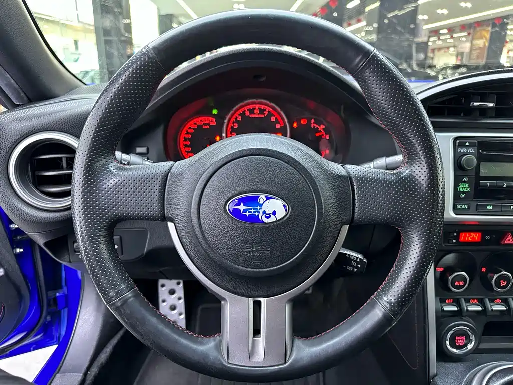 Subaru BRZ — миниатюра 9