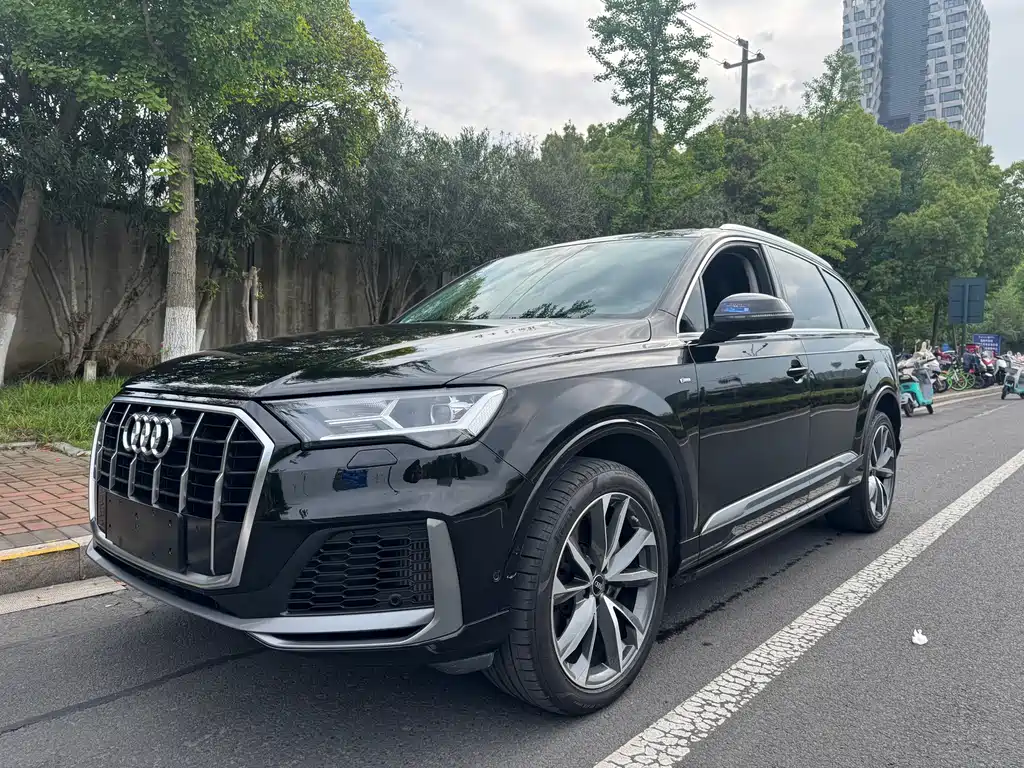 Audi Q7 2023