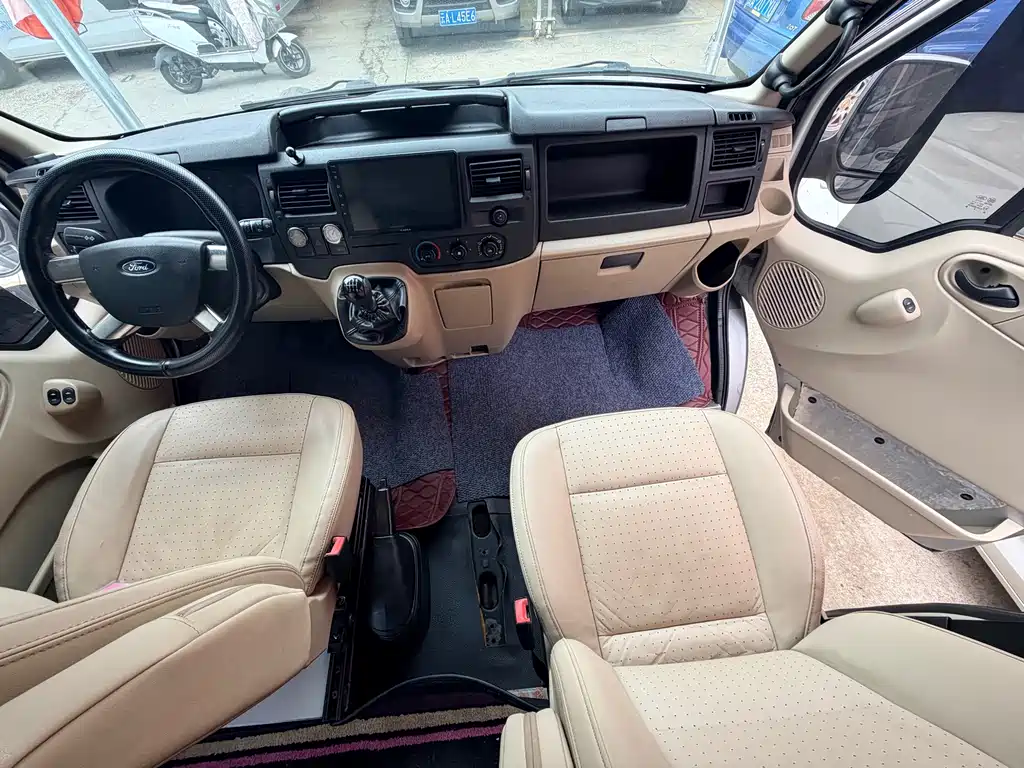Ford Transit Custom — миниатюра 7