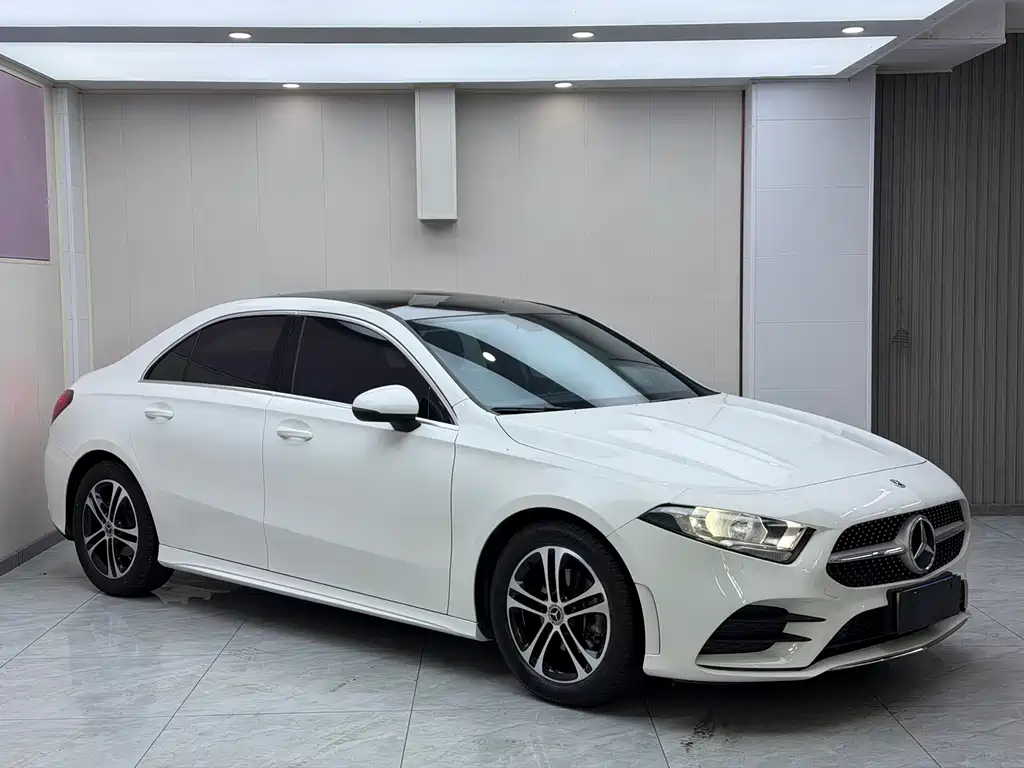 Mercedes-Benz A-Class — миниатюра 3