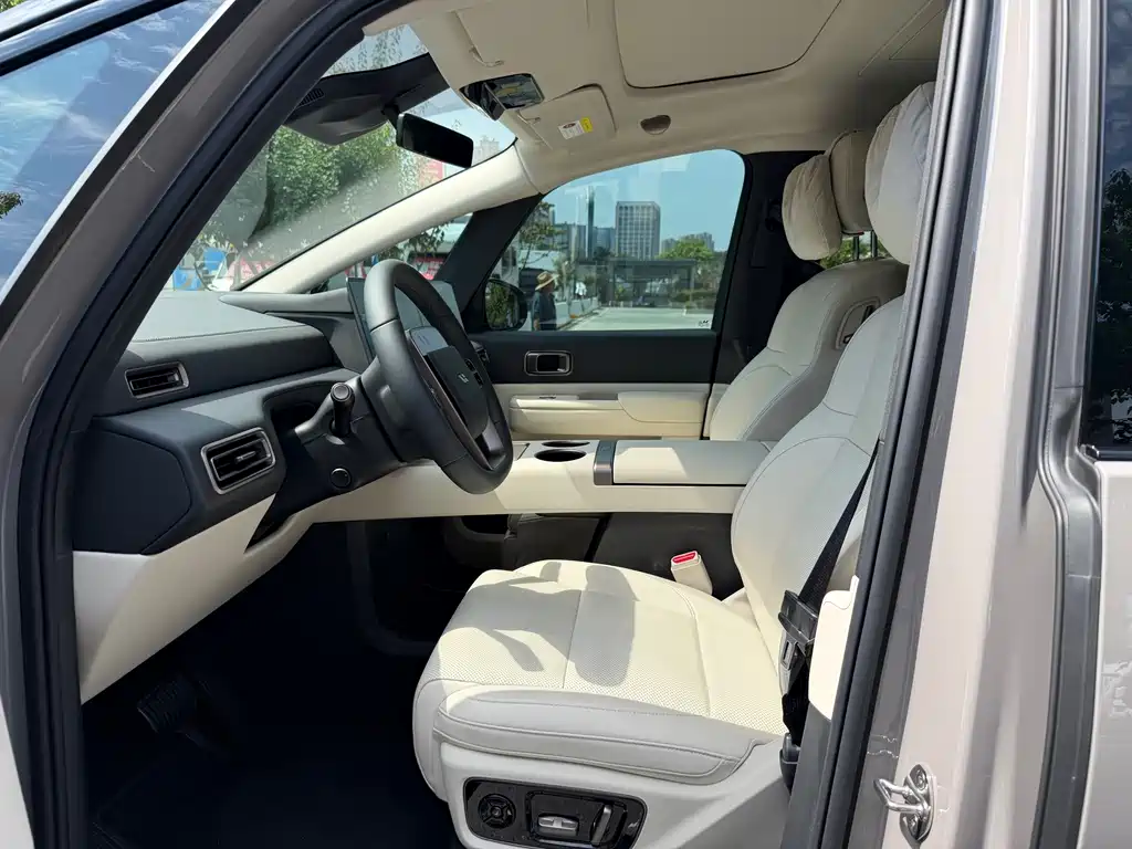 Li Auto Li MEGA — миниатюра 12