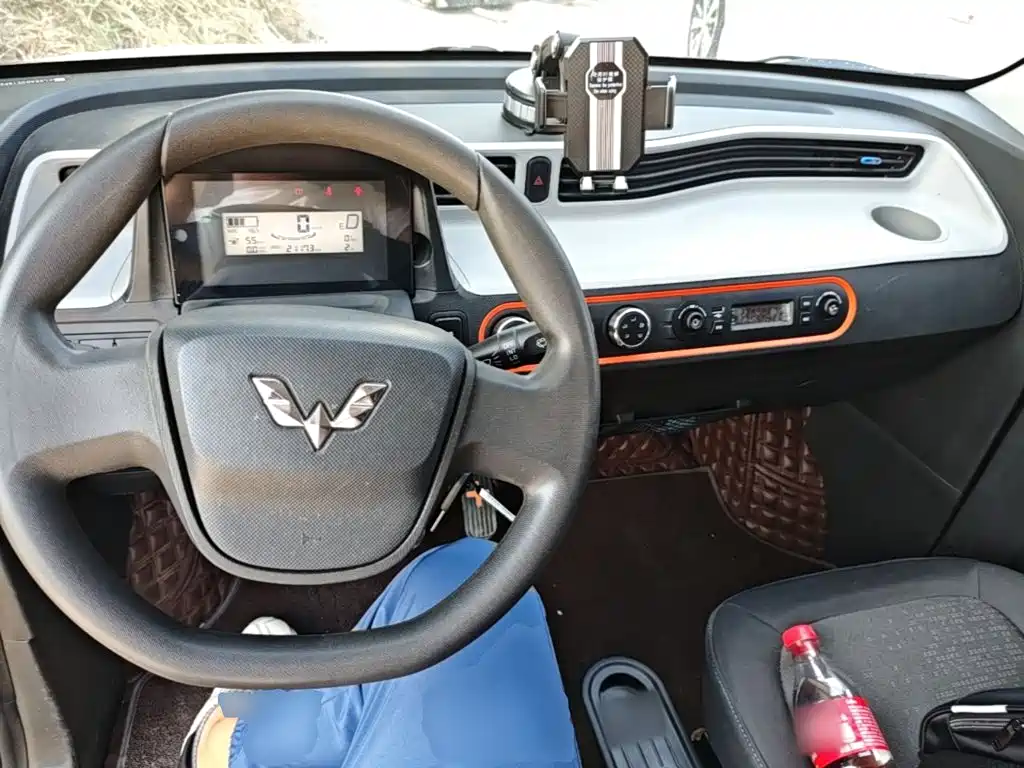 Wuling MINIEV — миниатюра 10
