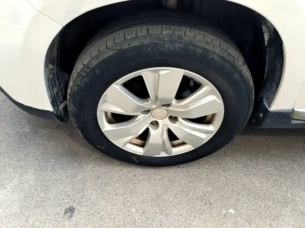 Peugeot 2008 — миниатюра 23