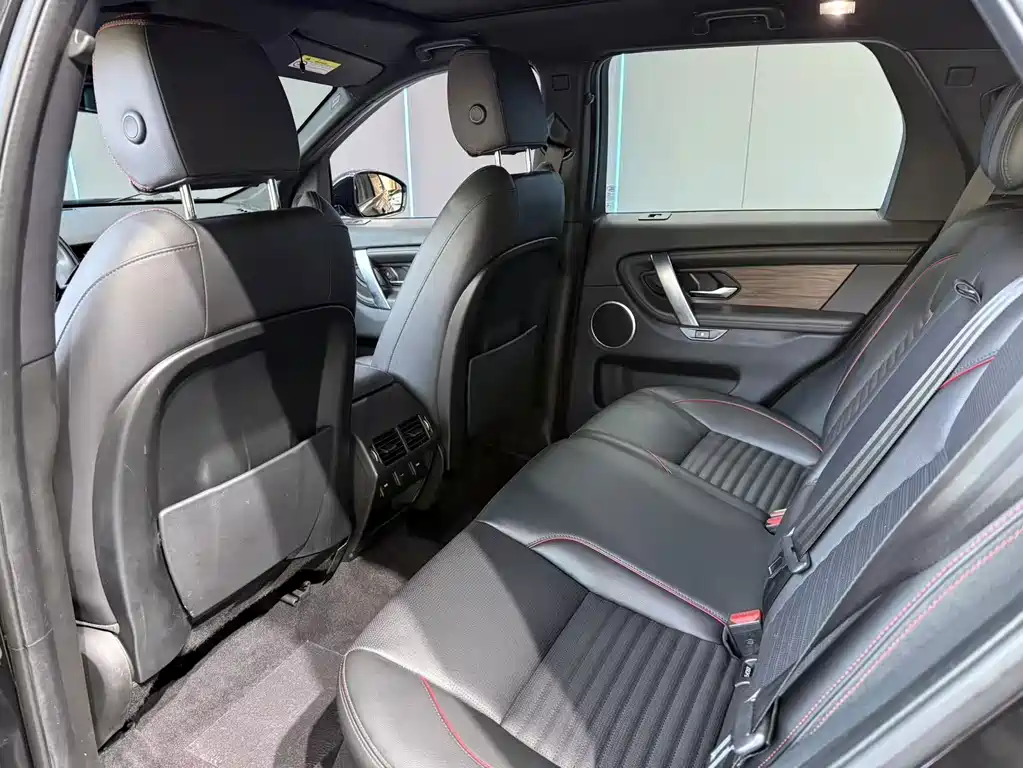 Land Rover Discovery Sport — миниатюра 10
