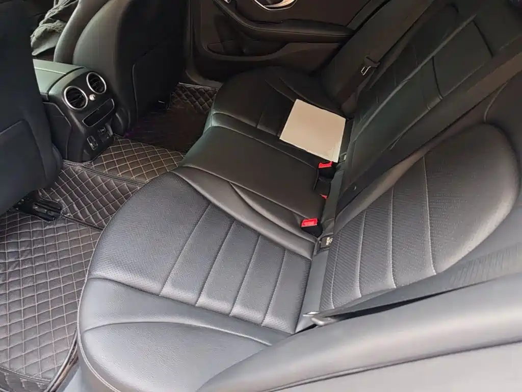 Mercedes-Benz C-Class — миниатюра 17