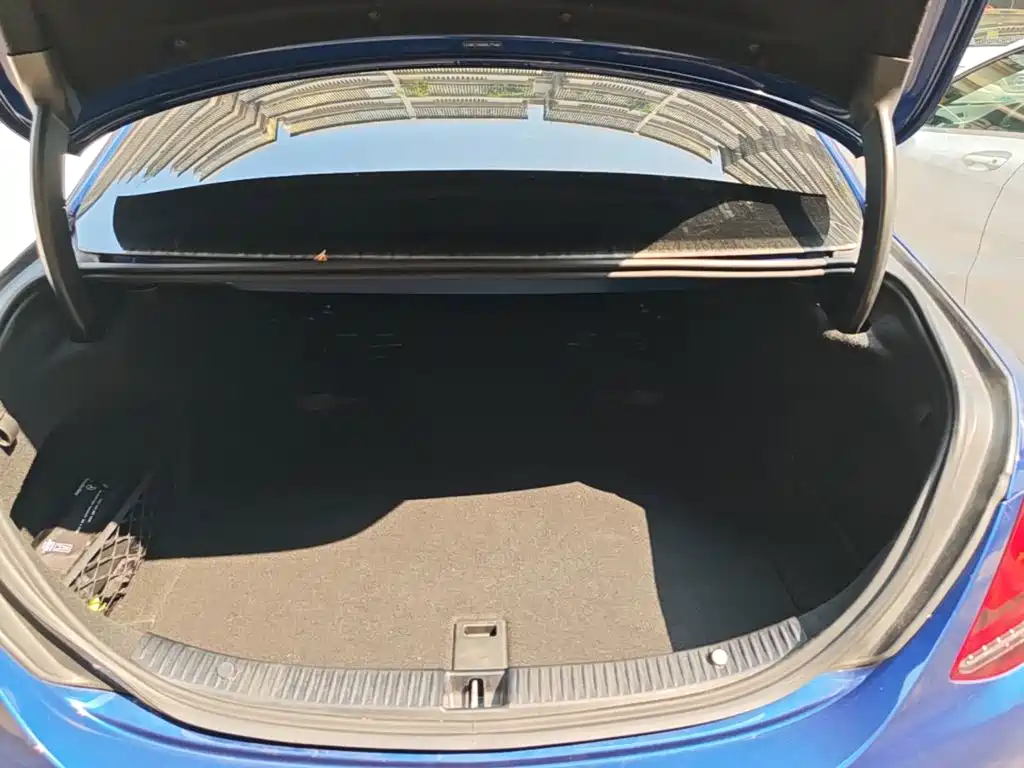Mercedes-Benz C-Class — миниатюра 19
