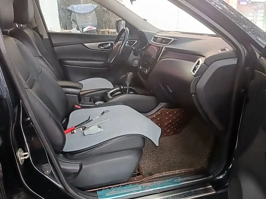 Nissan X-Trail — миниатюра 25
