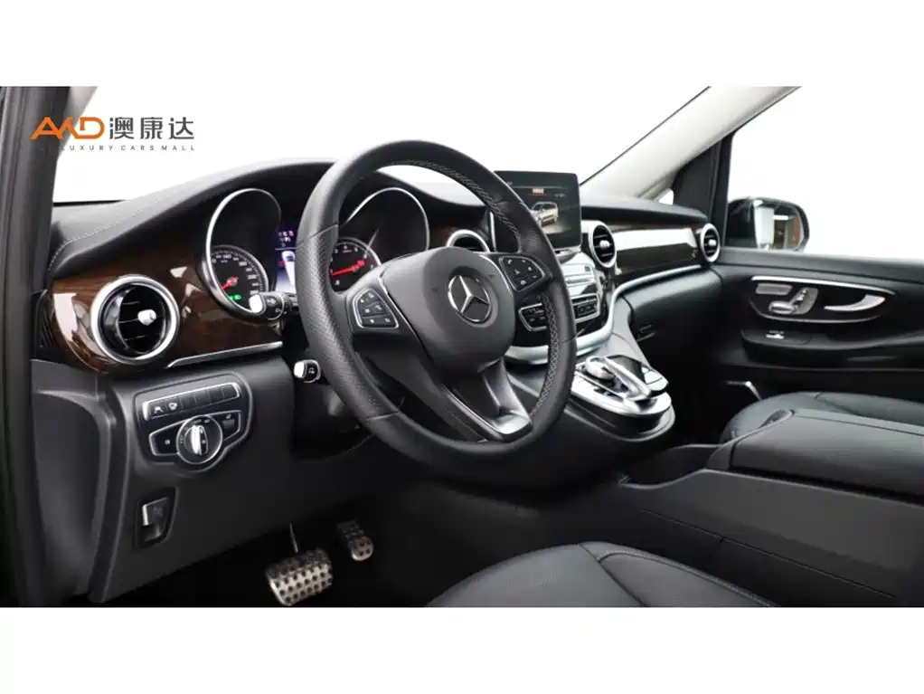 MERCEDES-BENZ V CLASS