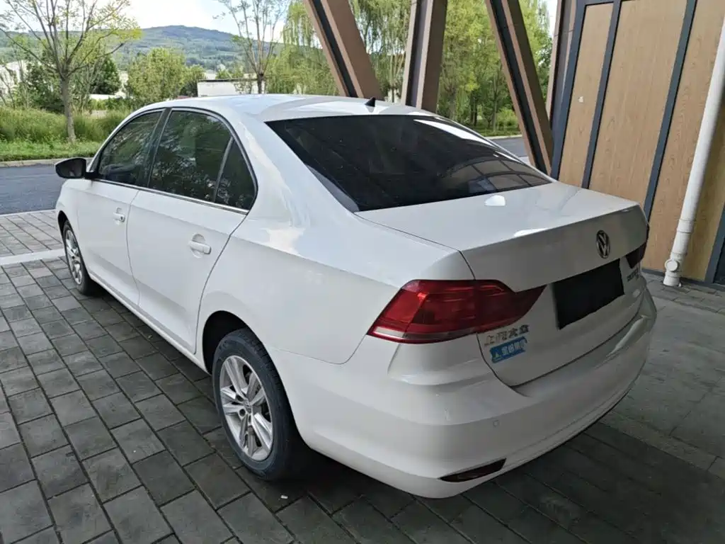 Volkswagen Santana — миниатюра 5