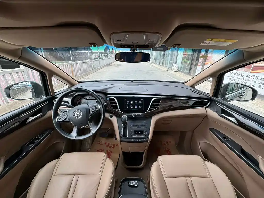 Buick GL8 — миниатюра 8