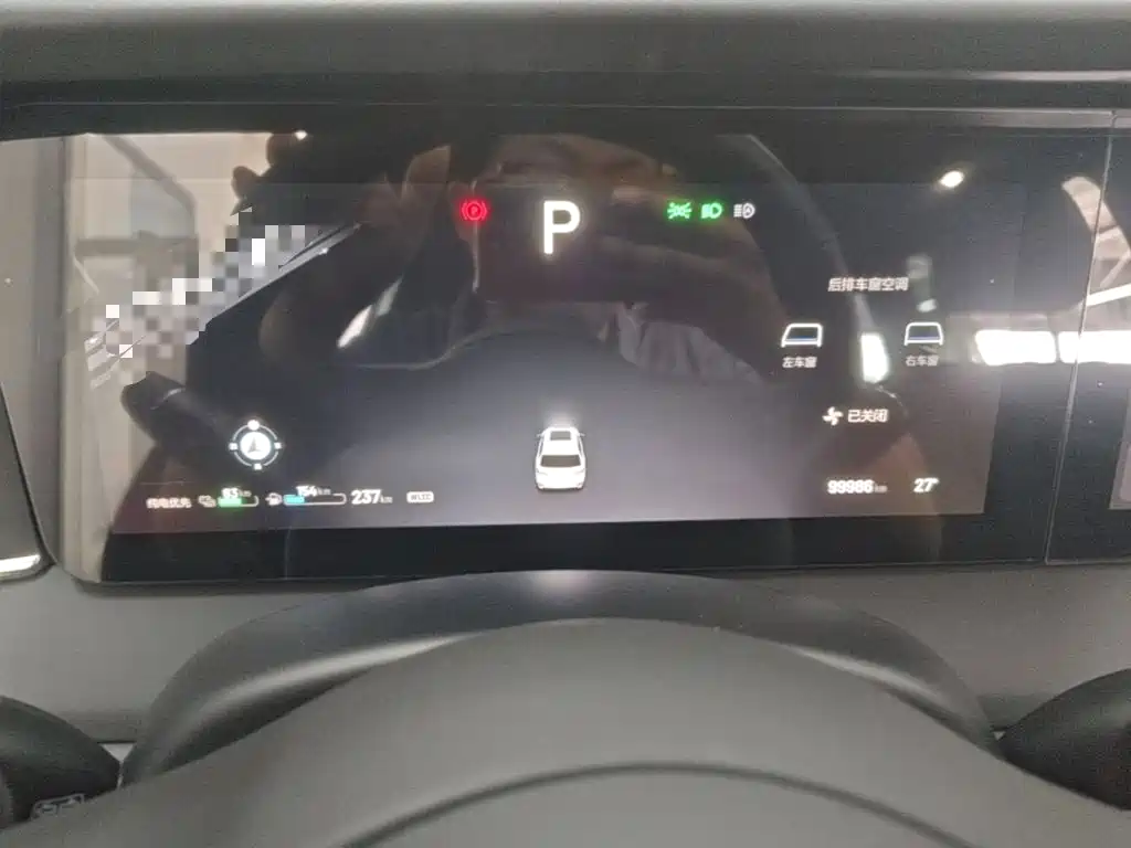 Li Auto Li ONE — миниатюра 12