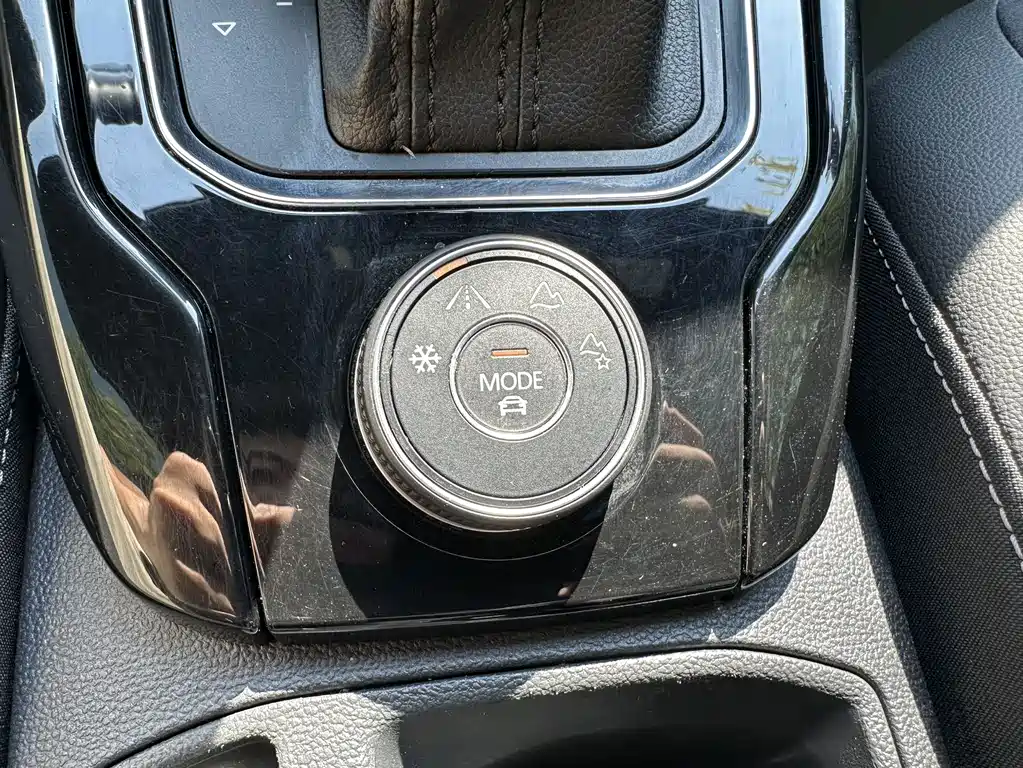 Volkswagen T-Roc — миниатюра 12