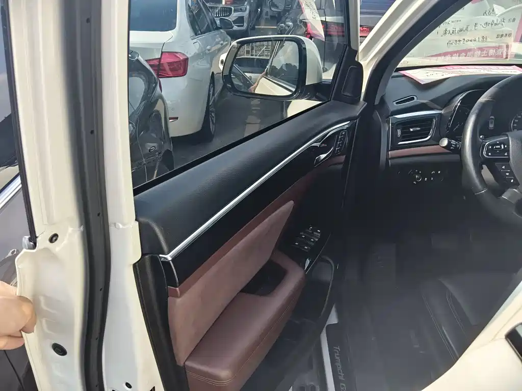 GAC GS8 2017 320T Luxury Smart Connect ( мест)