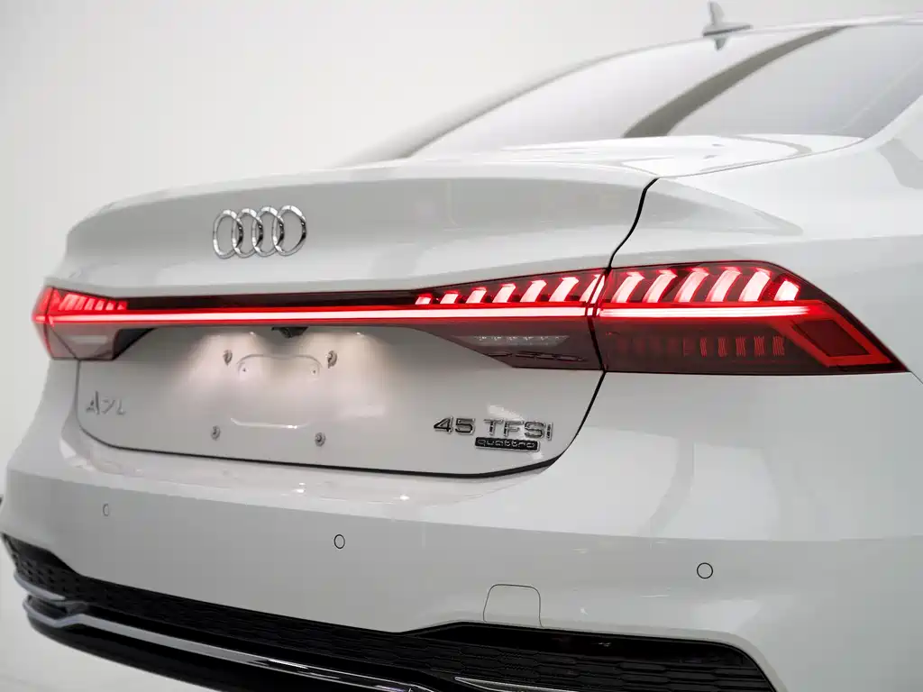Audi A7L — миниатюра 18