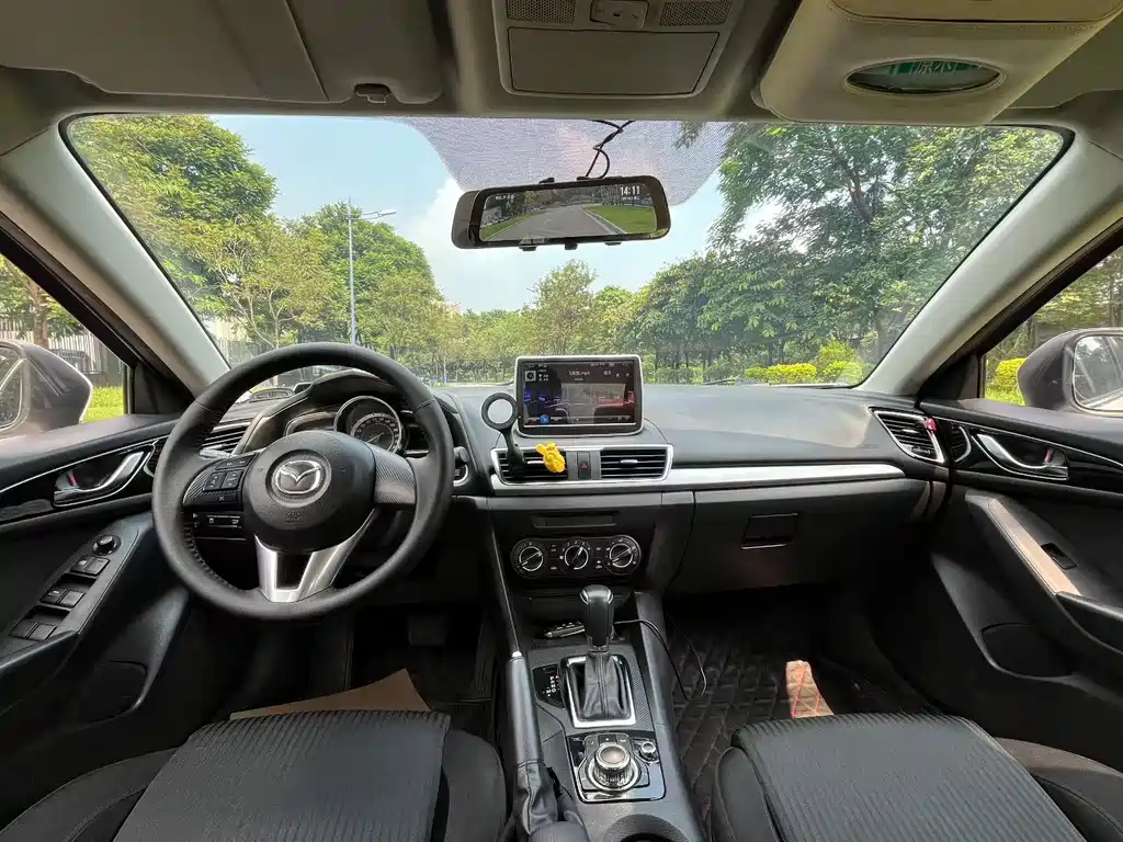 Mazda 3 Axela — миниатюра 5