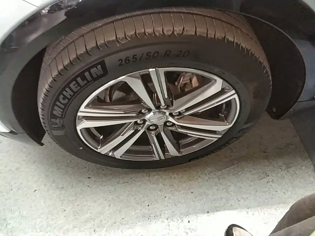 Cadillac Lyriq — миниатюра 23