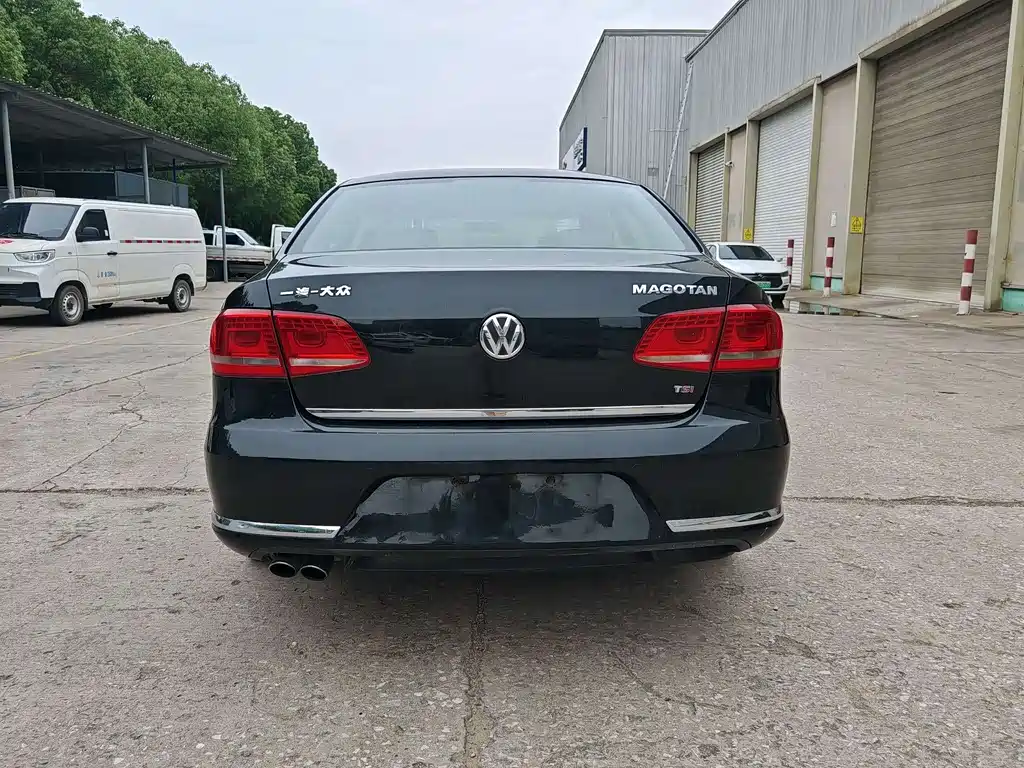 Volkswagen Magotan 2015 1.8TSI Lead