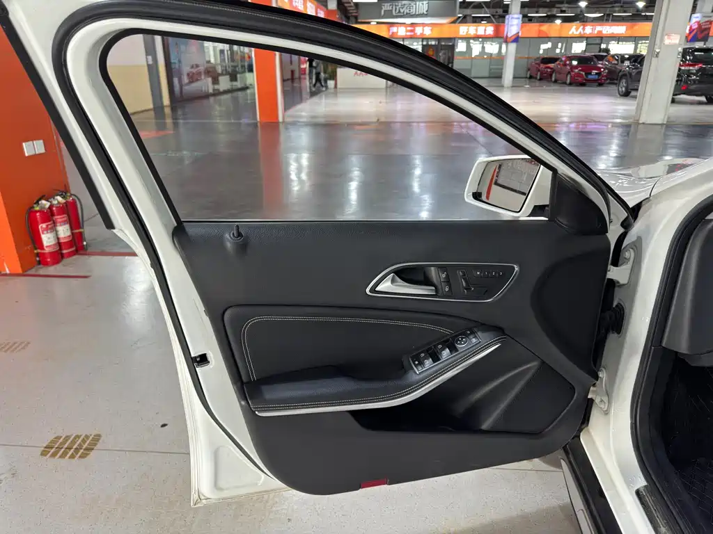 Mercedes-Benz GLA — миниатюра 18