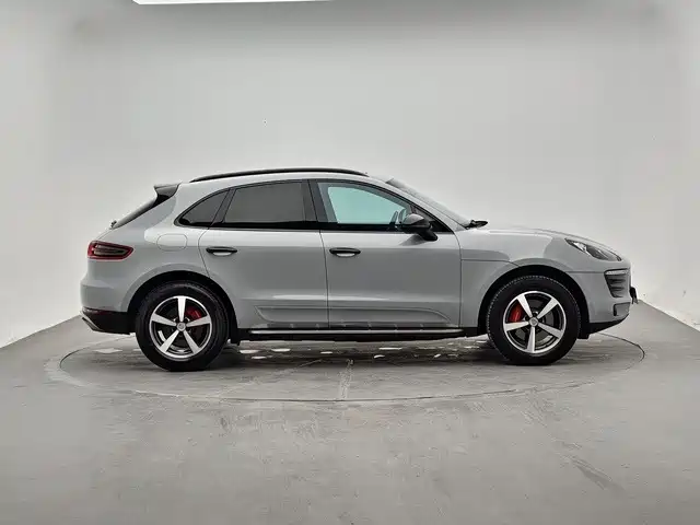 Porsche Macan — миниатюра 4