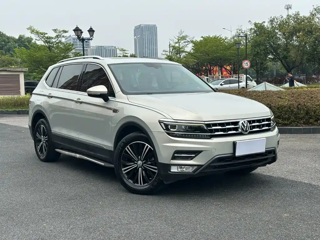 Volkswagen Tiguan L — миниатюра 3