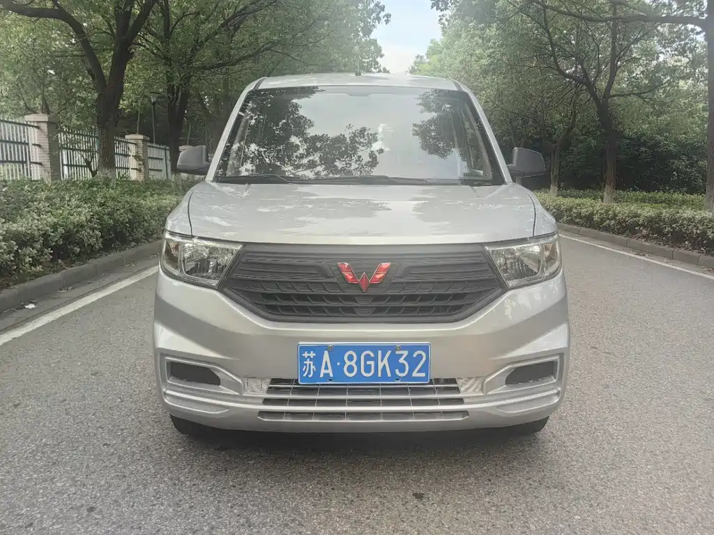 Wuling Hongguang V — миниатюра 2
