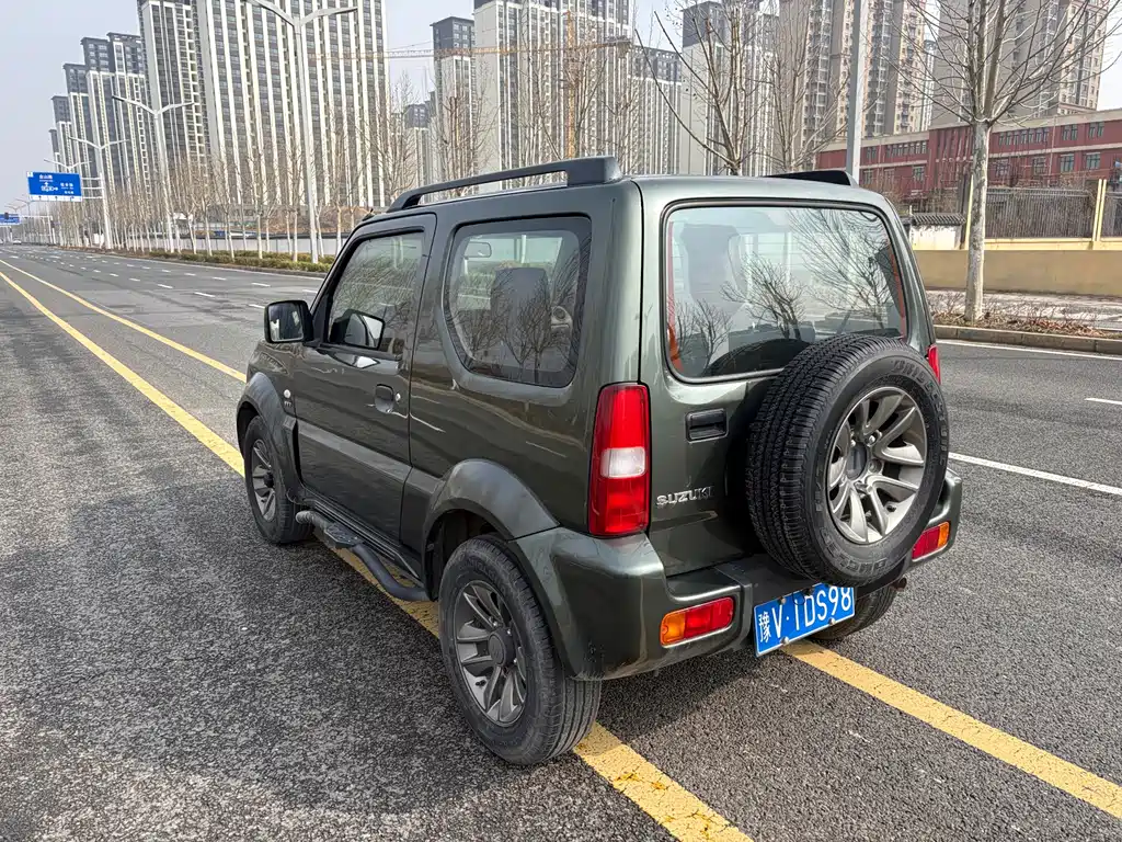 SUZUKI JIMNY