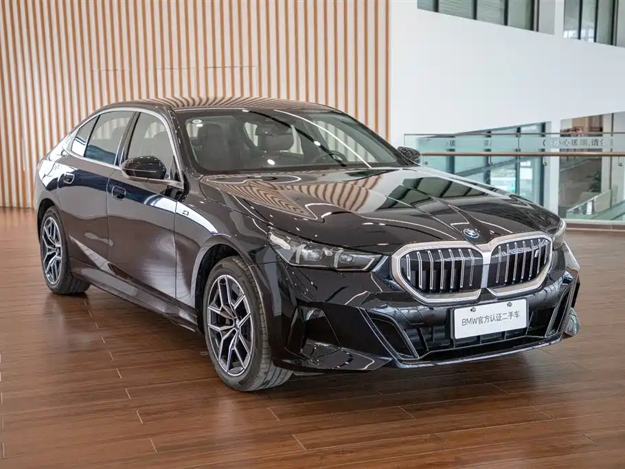 BMW i5 — миниатюра 4