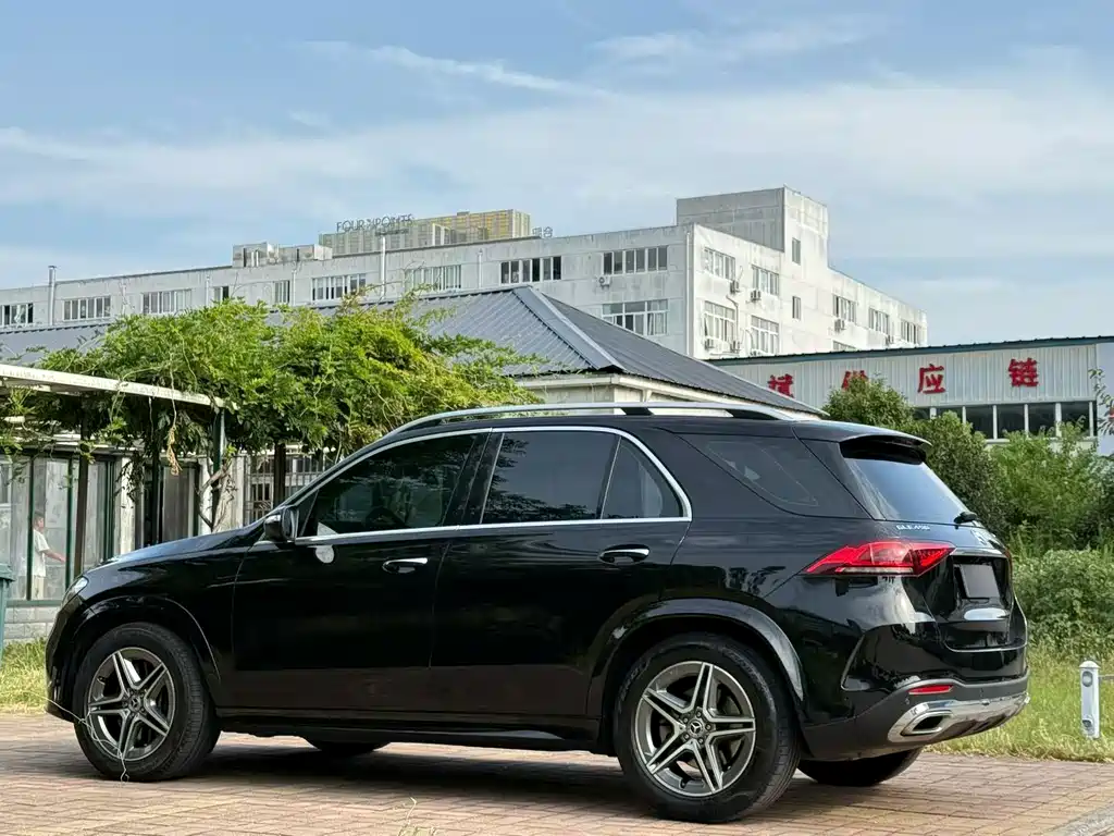 Mercedes-Benz GLE (Import) — миниатюра 7