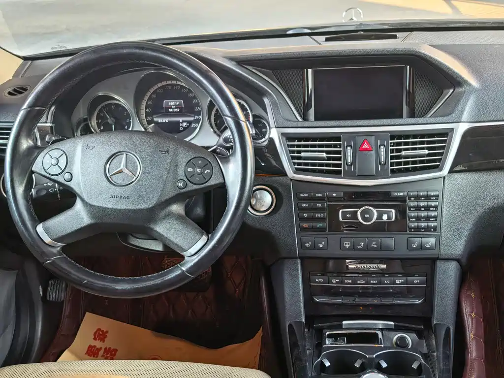 Mercedes-Benz E-Class — миниатюра 25