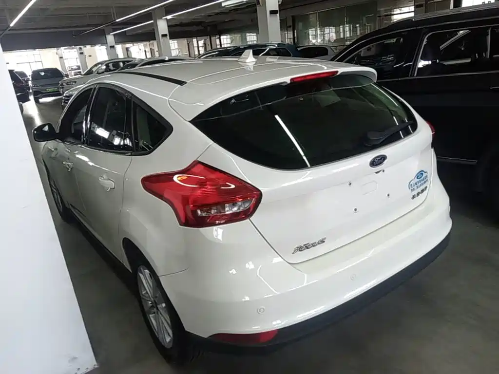 Ford Focus — миниатюра 5