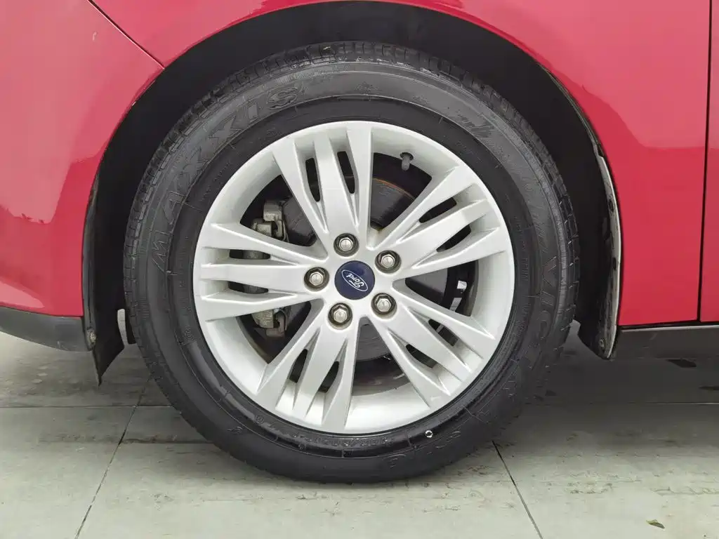 Ford Focus — миниатюра 17