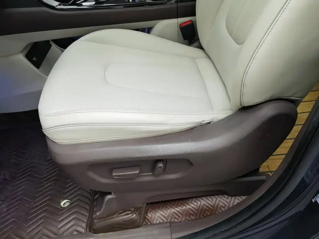 Hyundai Custo — миниатюра 20