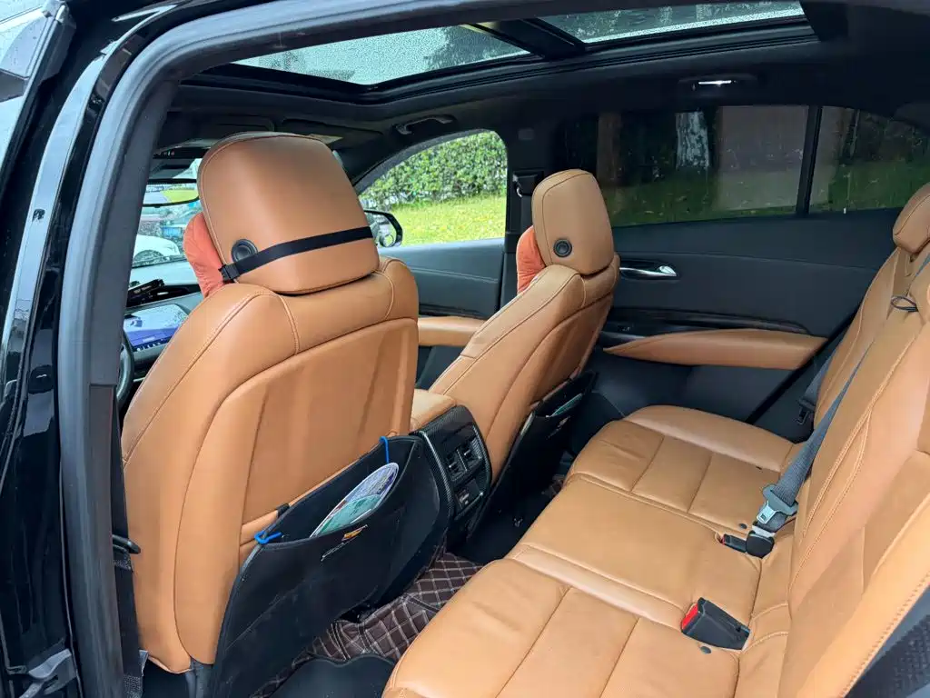 Cadillac XT4 — миниатюра 11
